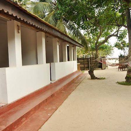 Angeo Beach House Alappuzha Exteriör bild