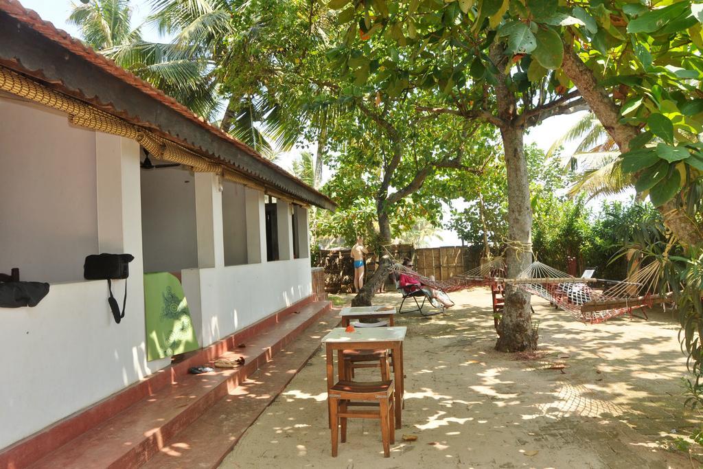Angeo Beach House Alappuzha Exteriör bild